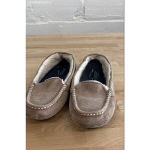 UGG‎ Brown Australia Ansley suede slippers - Size 9